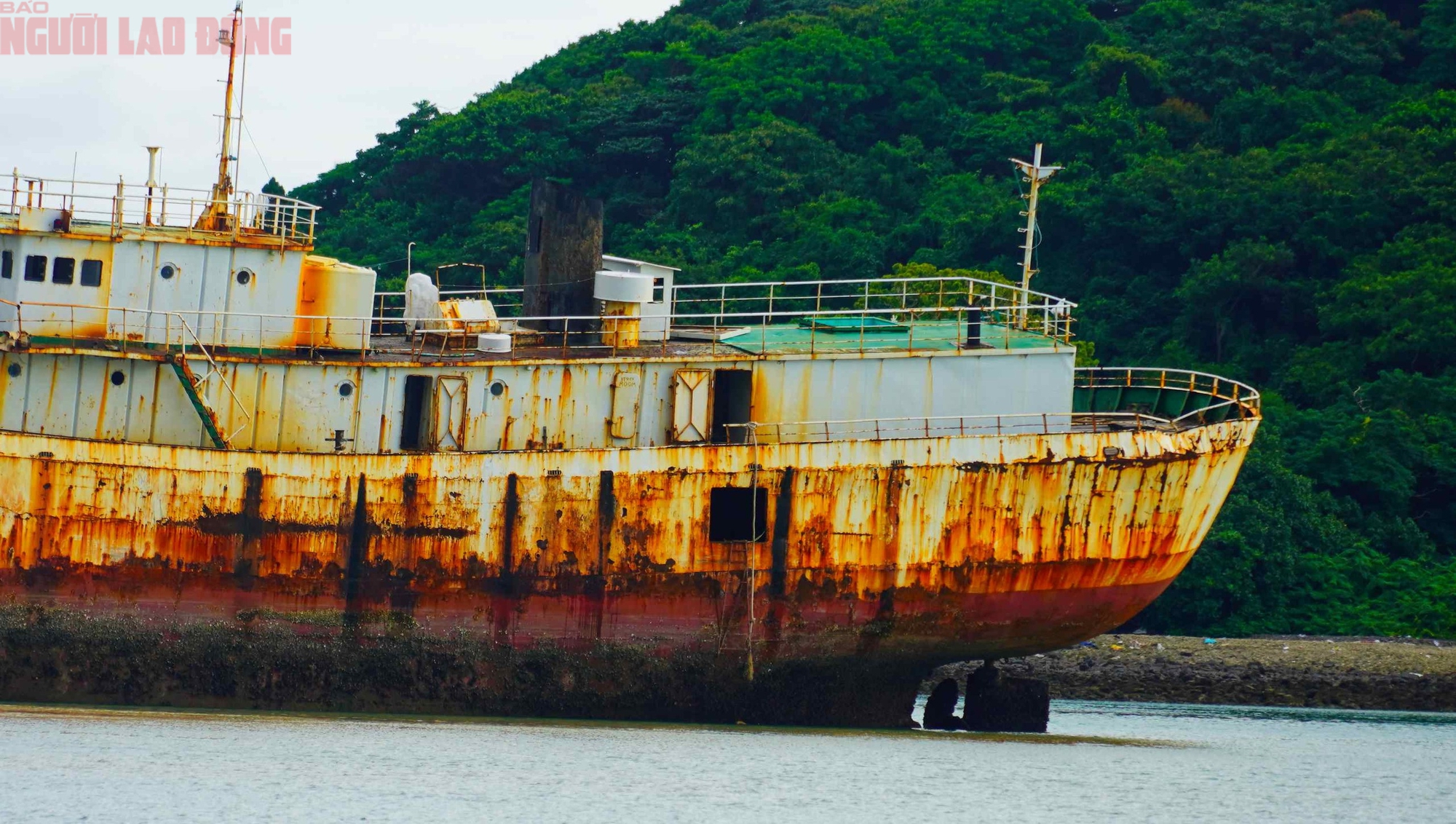 Tàu "Sheng Li" rời Côn Đảo, khép lại hành trình con tàu bỏ hoang từng gây sốt mạng xã hội 4 Tàu