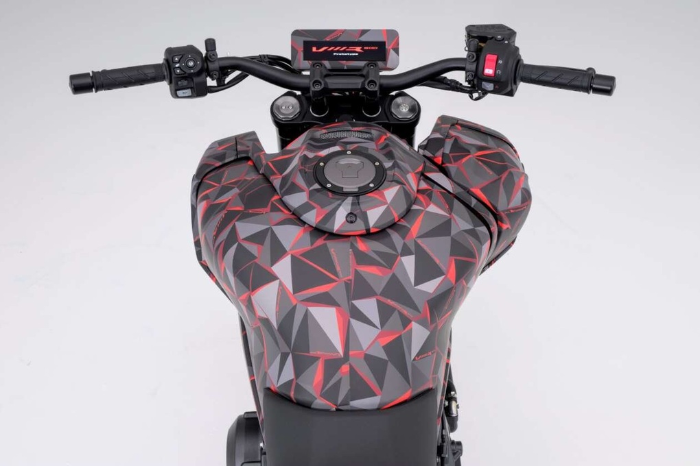 Honda ra mắt mô tô đầu tiên trên thế giới có công nghệ siêu nạp bằng điện - 3