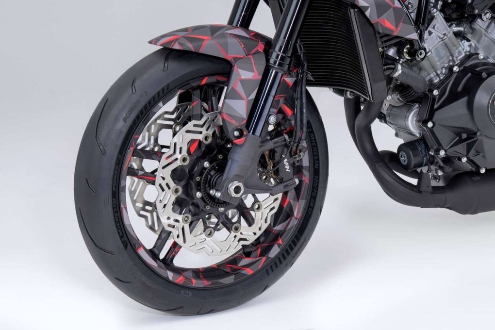 Honda ra mắt mô tô đầu tiên trên thế giới có công nghệ siêu nạp bằng điện - 4