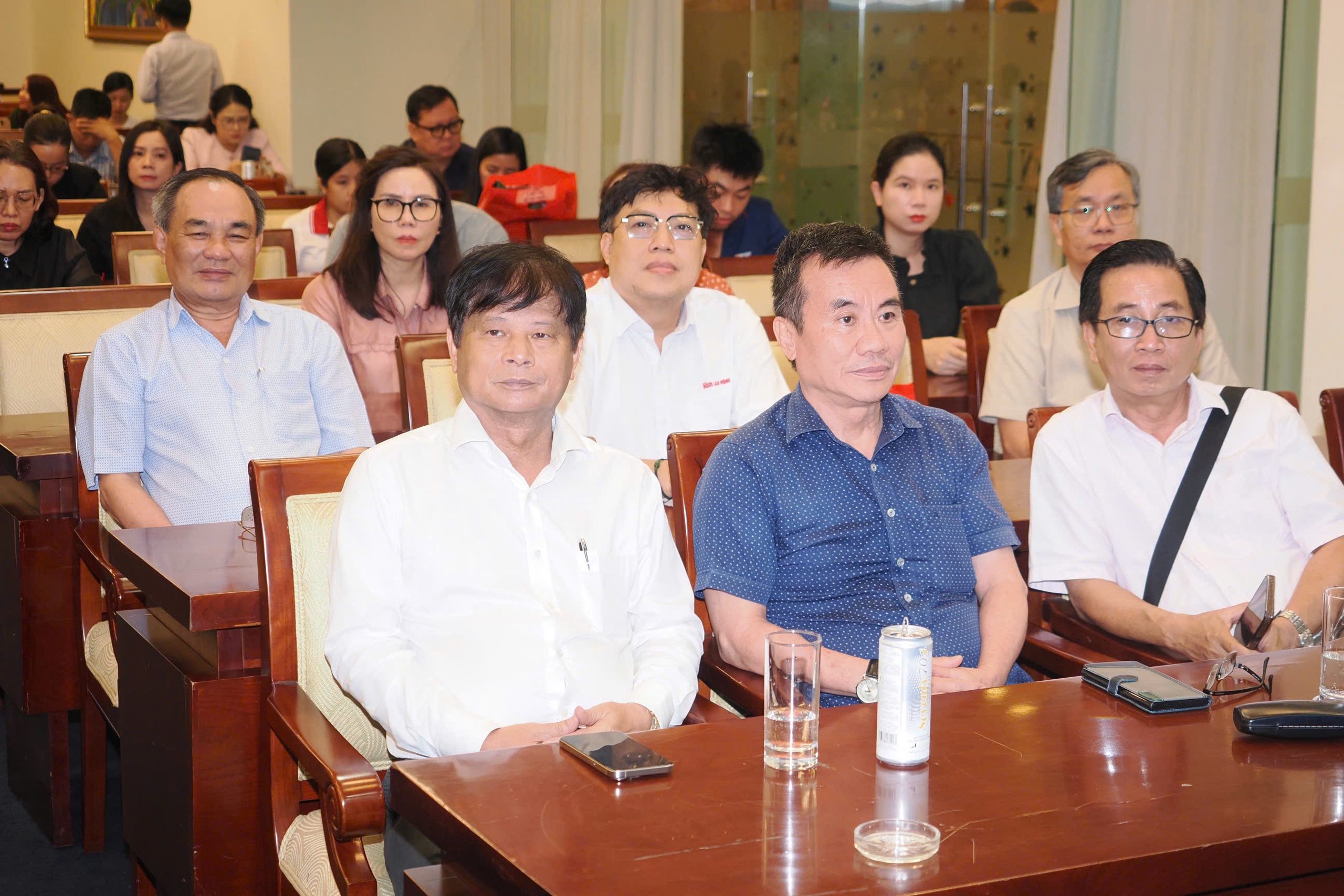 Hơn 100 người làm báo TP HCM tham gia hành trình 