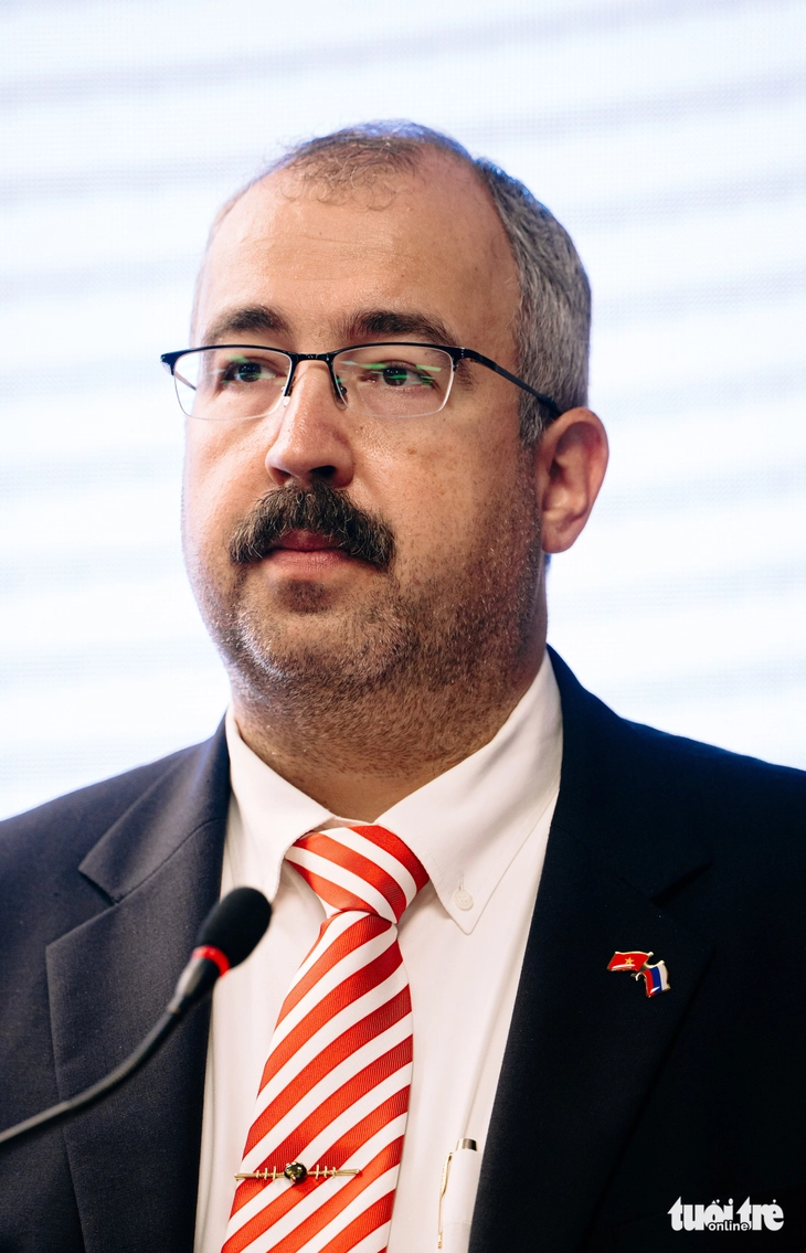 Họp mặt kỷ niệm 108 năm Cách mạng Tháng 10 Nga tại TP.HCM - Ảnh 3.