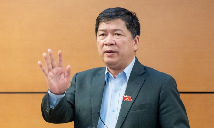 Đại biểu Tạ Văn Hạ tại thảo luận tổ ngày 7/11. Ảnh: Phạm Thắng