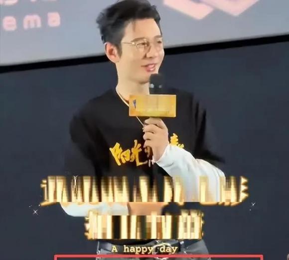 Triệu Vy, Hoàn châu cách cách, sao hoa ngữ