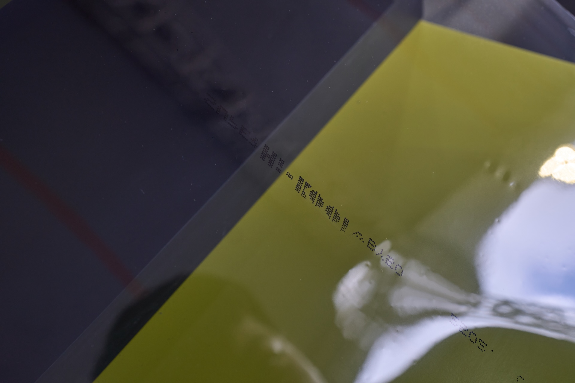 Phim cách nhiệt kém chất lượng tràn lan, làm sao nhận biết? - Ảnh 3.