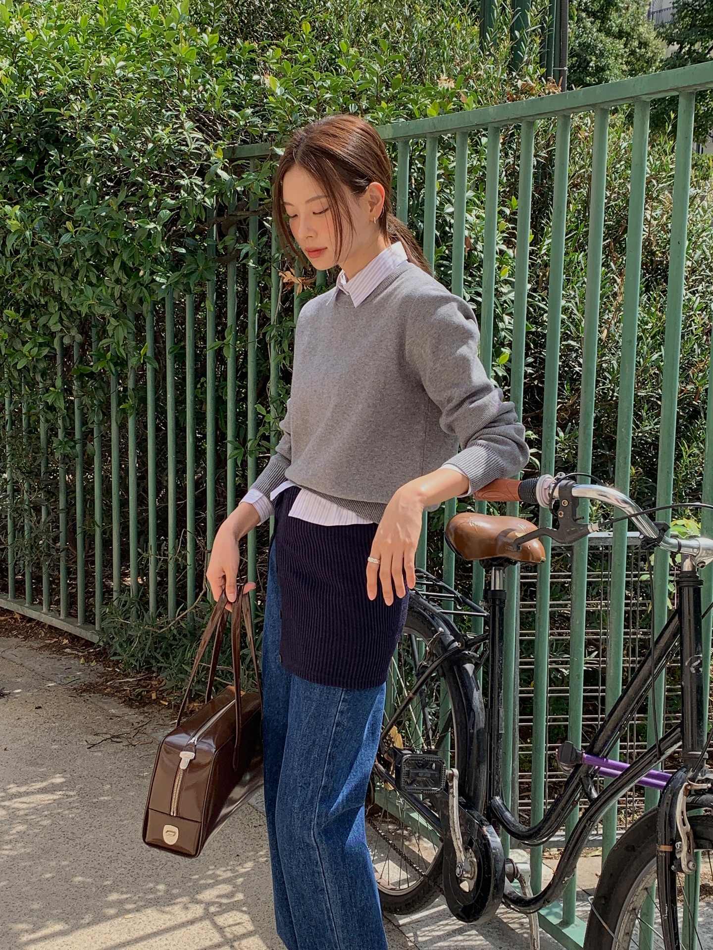 1762531330 875 4 mau ao mua lanh don gian nhung mac voi