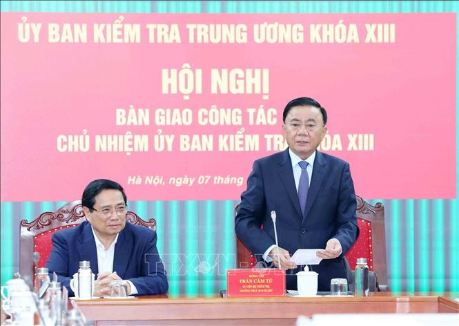 Tân Chủ nhiệm Ủy ban Kiểm tra Trung ương Trần Sỹ Thanh phát biểu nhận nhiệm vụ  - Ảnh 2.