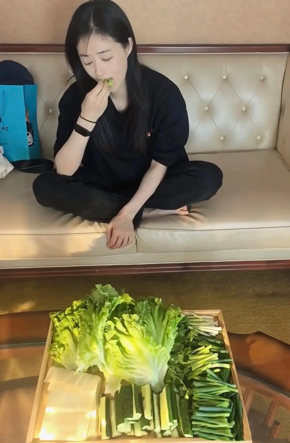 Một minh tinh hạng A cay đắng tiết lộ: Tôi phải ăn những thứ đến trâu bò còn chê - Ảnh 4.