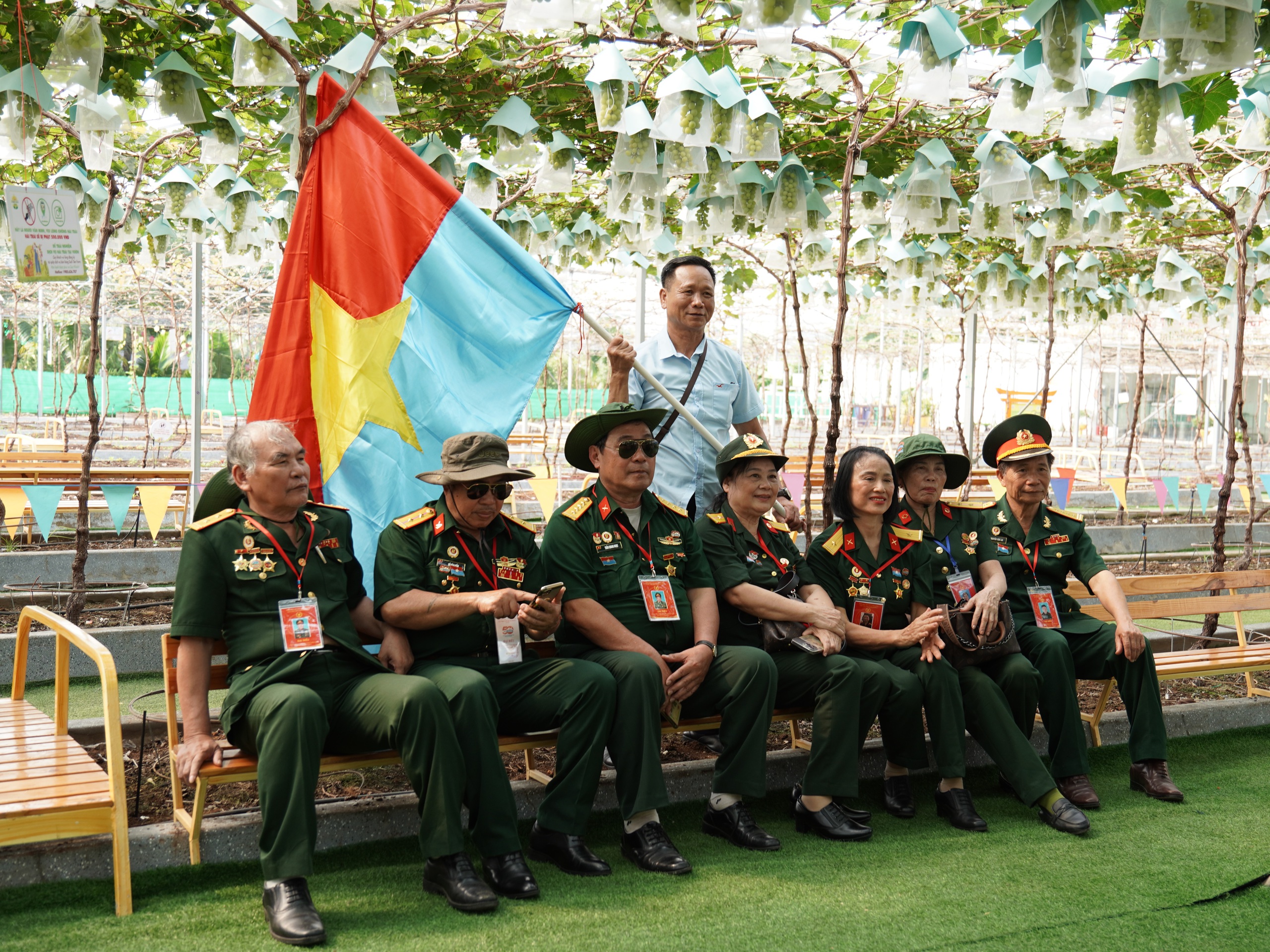  Dịp lễ 30-4: Rợp khách đi Suối Tiên, Củ Chi, tour Biệt động Sài Gòn  - Ảnh 2.