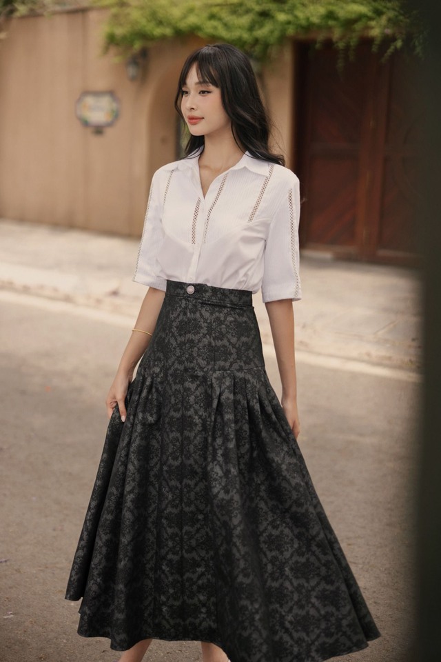 Chân váy midi là sự kết hợp giữa thời trang cổ điển và hiện đại- Ảnh 6.