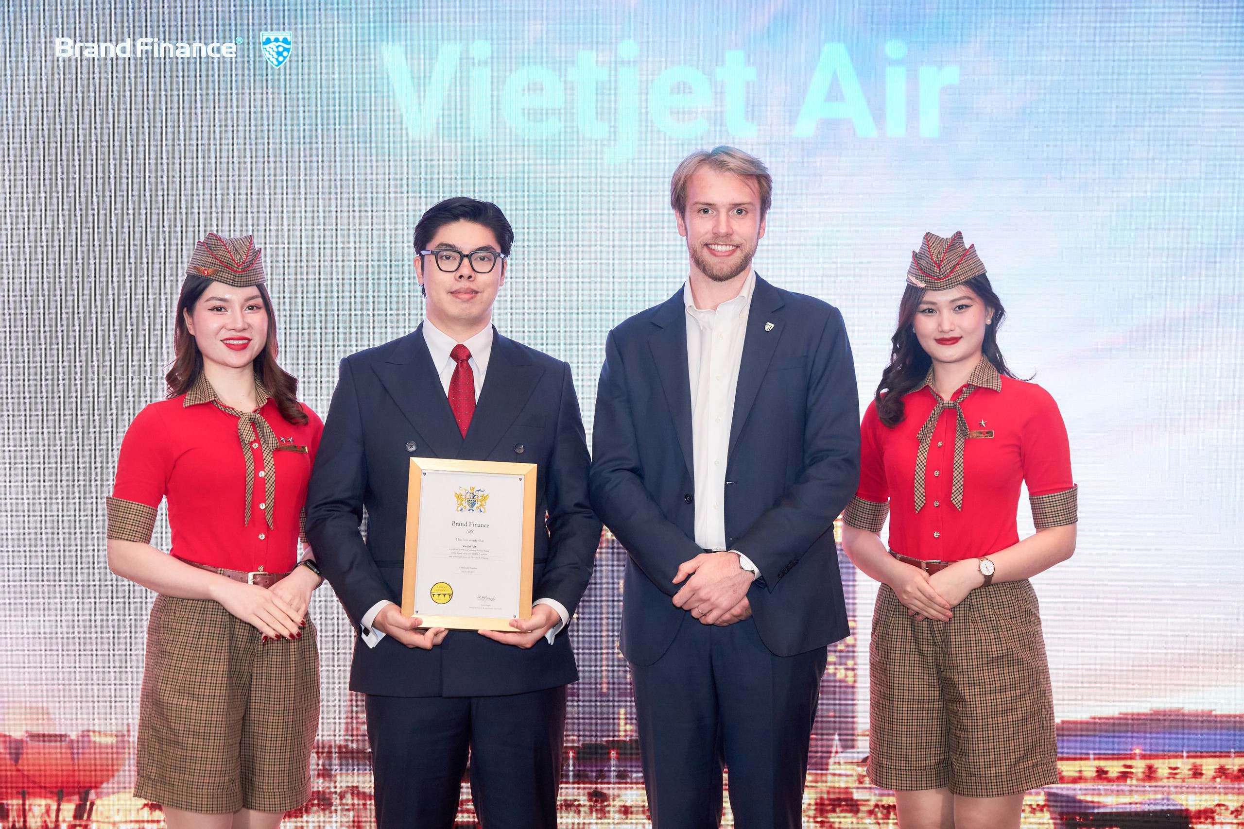 Vietjet thuộc nhóm thương hiệu hàng không lớn nhất ASEAN 2025 - Ảnh 2.