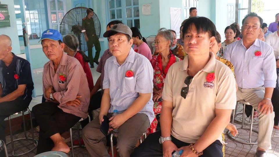 Sắc màu đoàn kết phủ khắp hai xã Bình Chánh, Bình Lợi - Ảnh 14.