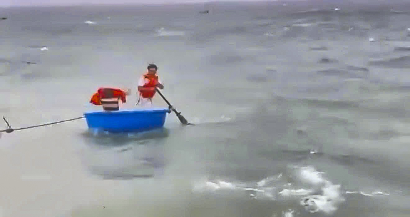 3 người mất tích ở biển Lý Sơn: Tìm thấy nạn nhân cuối cùng - Ảnh 4.