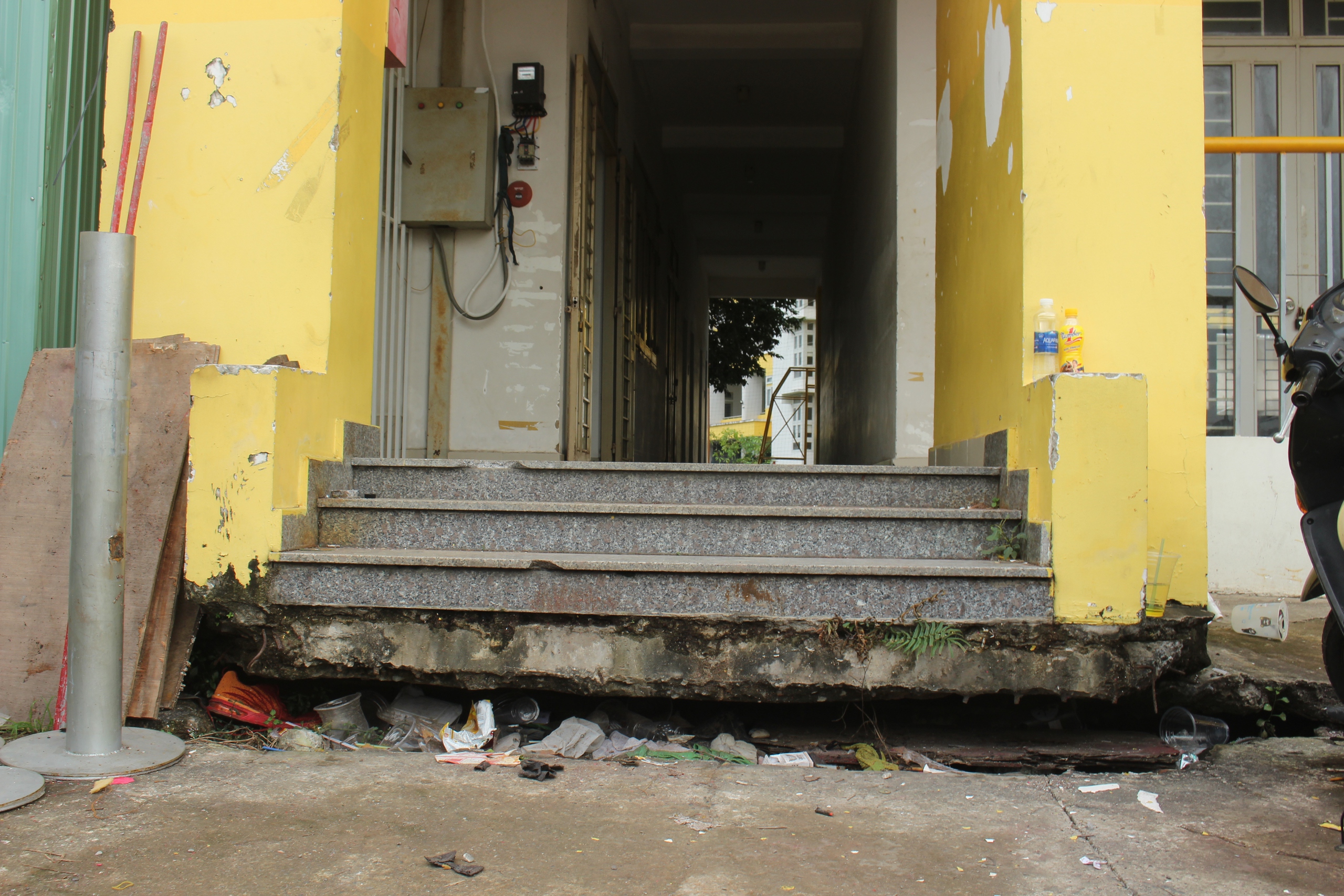 Phường lún nhanh nhất TP.HCM 'chìm' gần 1 mét: Nhiều nhà dân nứt tường, vỡ nền- Ảnh 8.