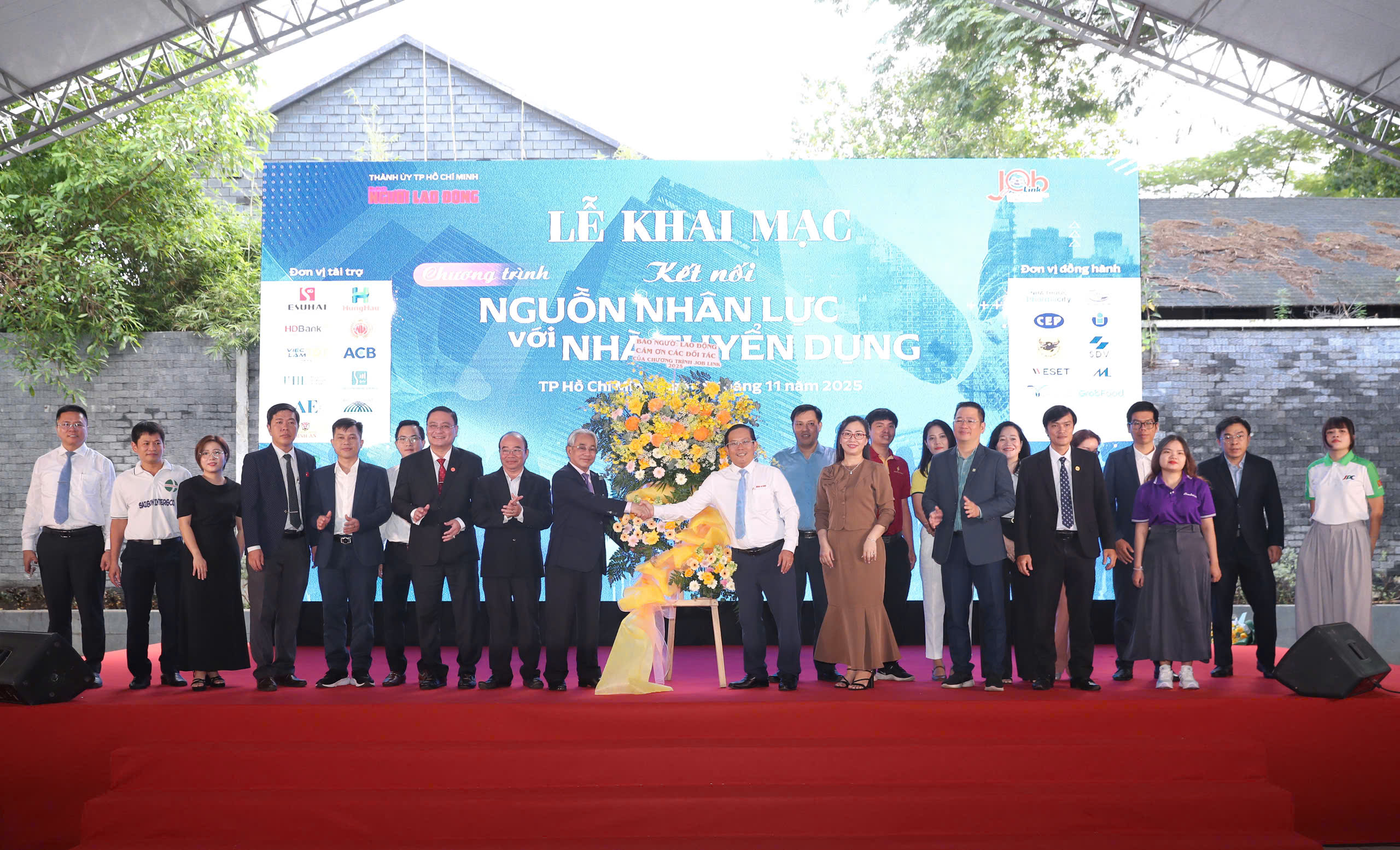 Kết nối nguồn nhân lực với nhà tuyển dụng 6 Job Link 2025: Kết nối nguồn nhân lực với nhà tuyển dụng - Ảnh 15.