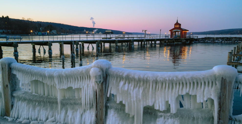 Giải mã những tiếng nổ như súng vang lên từ dưới lòng hồ kéo dài 400 năm - 2