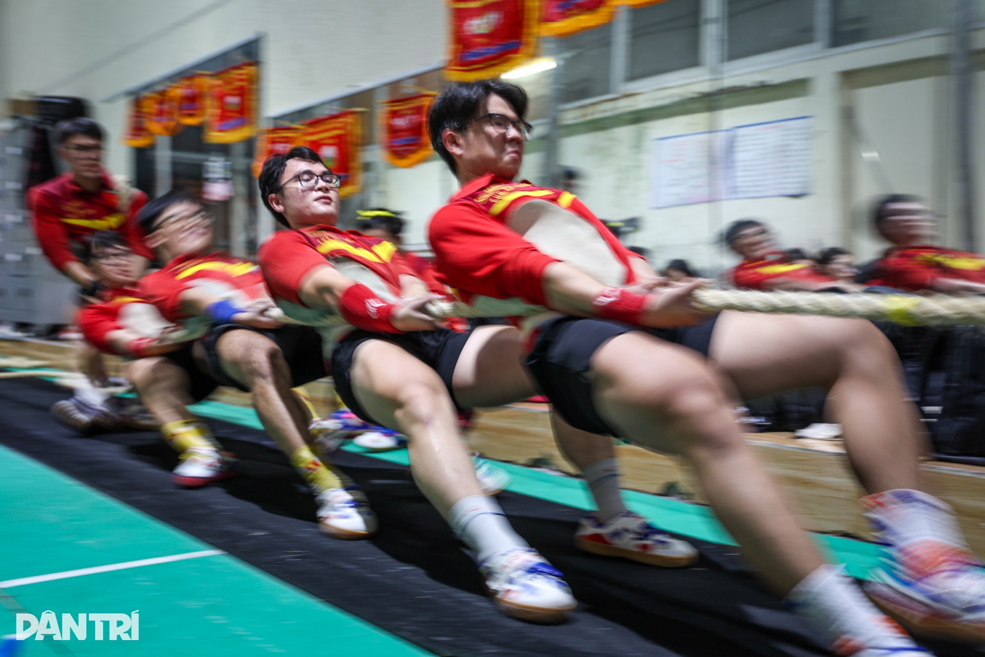 Lò luyện kéo co Việt Nam ngày đêm chuẩn bị cho SEA Games đầu tiên - 5