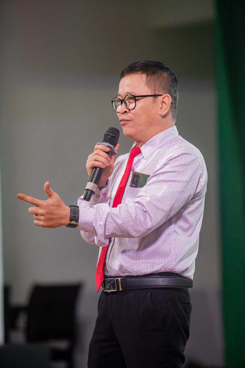 3 người trôi dạt - Ảnh 2.