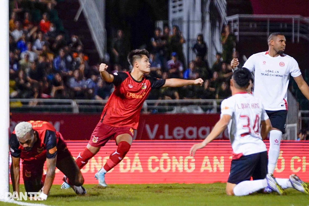 Hoàng Đức ghi bàn, CLB Ninh Bình thắng kịch tính CLB Công an TPHCM - 3