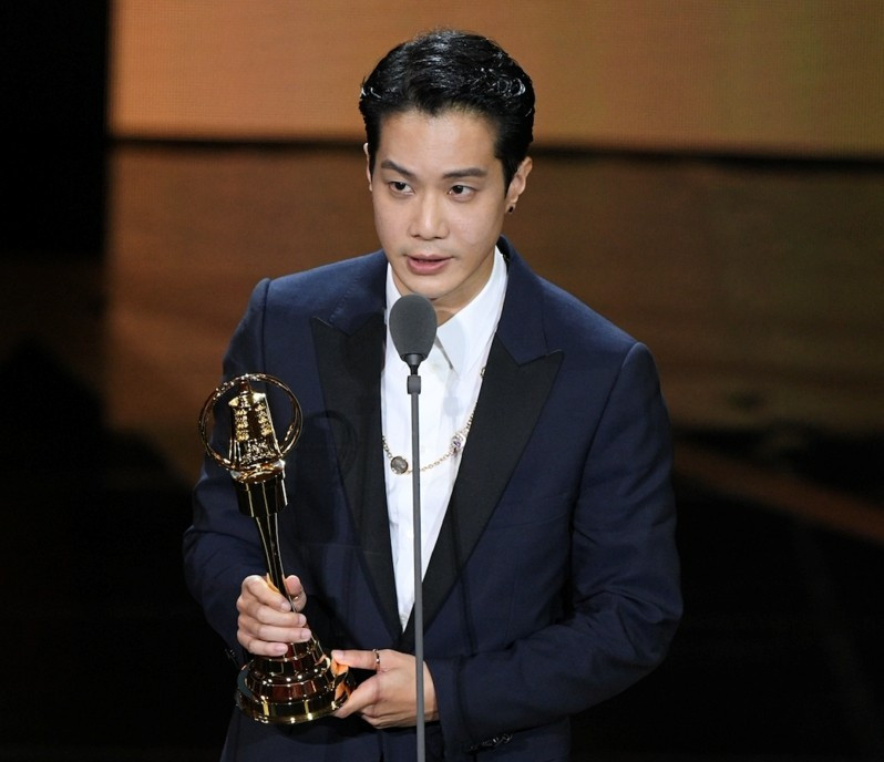 Nam diễn viên ra đầu thú- Ảnh 2.