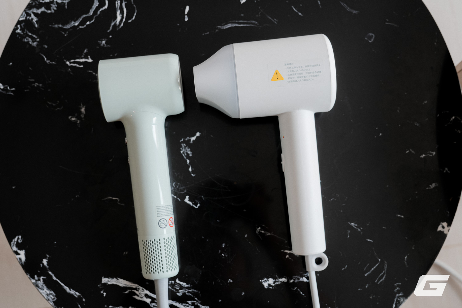 Dùng thử máy sấy Dreame Hair Mini: Gió rất mạnh, nhiệt đều, thiết kế động cơ ẩn, dùng tốt mà mua làm quà 20/10 còn hay hơn- Ảnh 8.