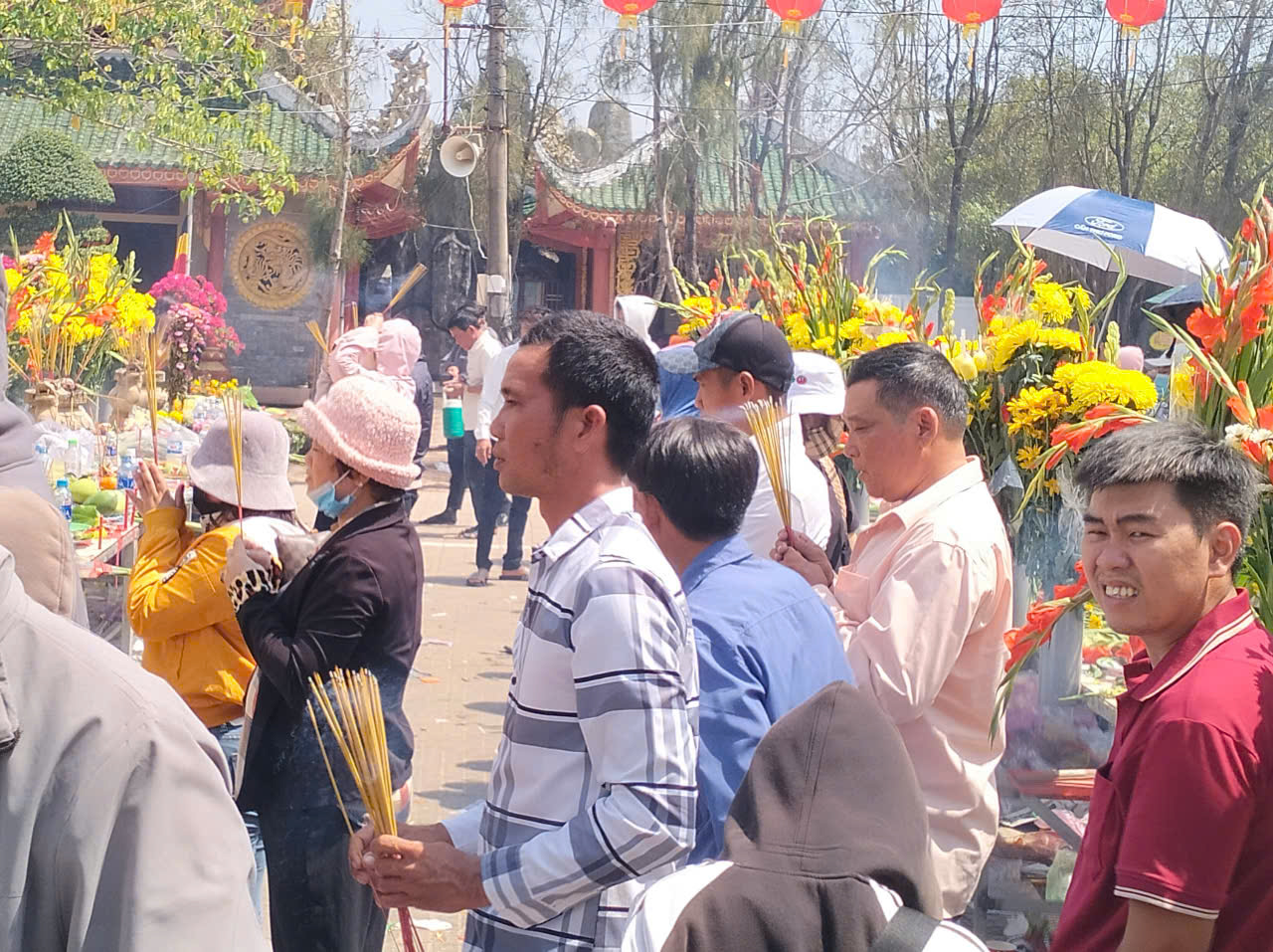 Bất ngờ lượng khách du lịch đến với các tỉnh miền Tây dịp lễ- Ảnh 22.