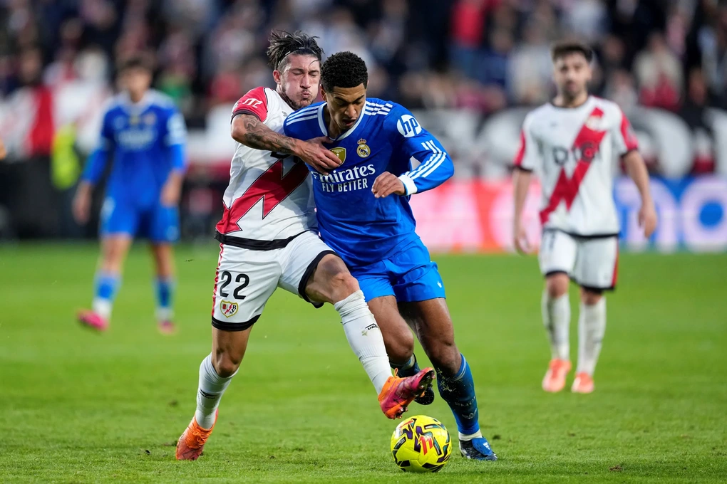 Lamine Yamal giúp Barcelona thắng tưng bừng, Real Madrid hòa thất vọng - 3