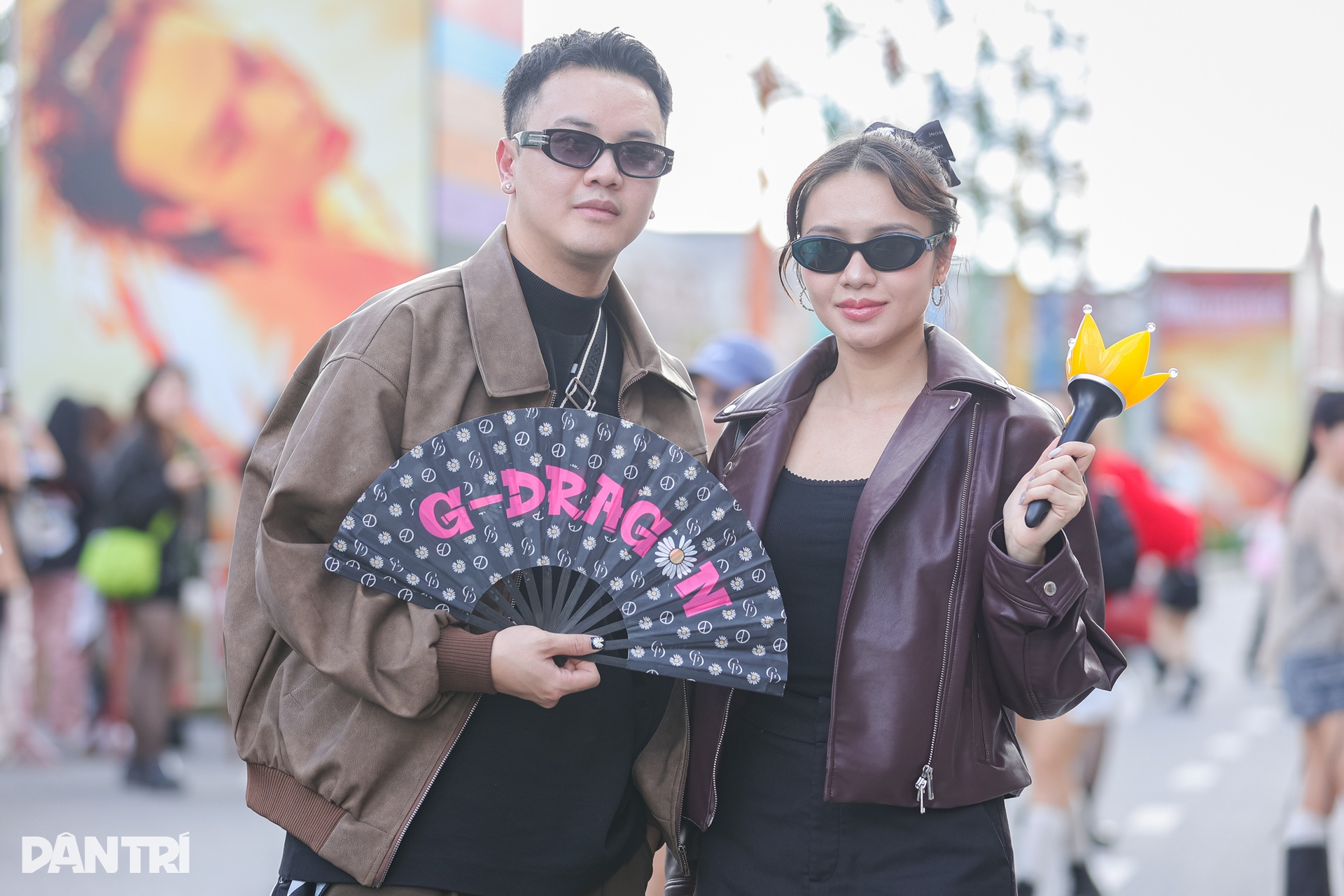 Mặc váy da màu đỏ quyến rũ như fan nữ của G-Dragon đầu mùa Thu - Đông - 14