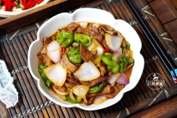 Gan heo xào ớt xanh, món bình dân siêu ngon