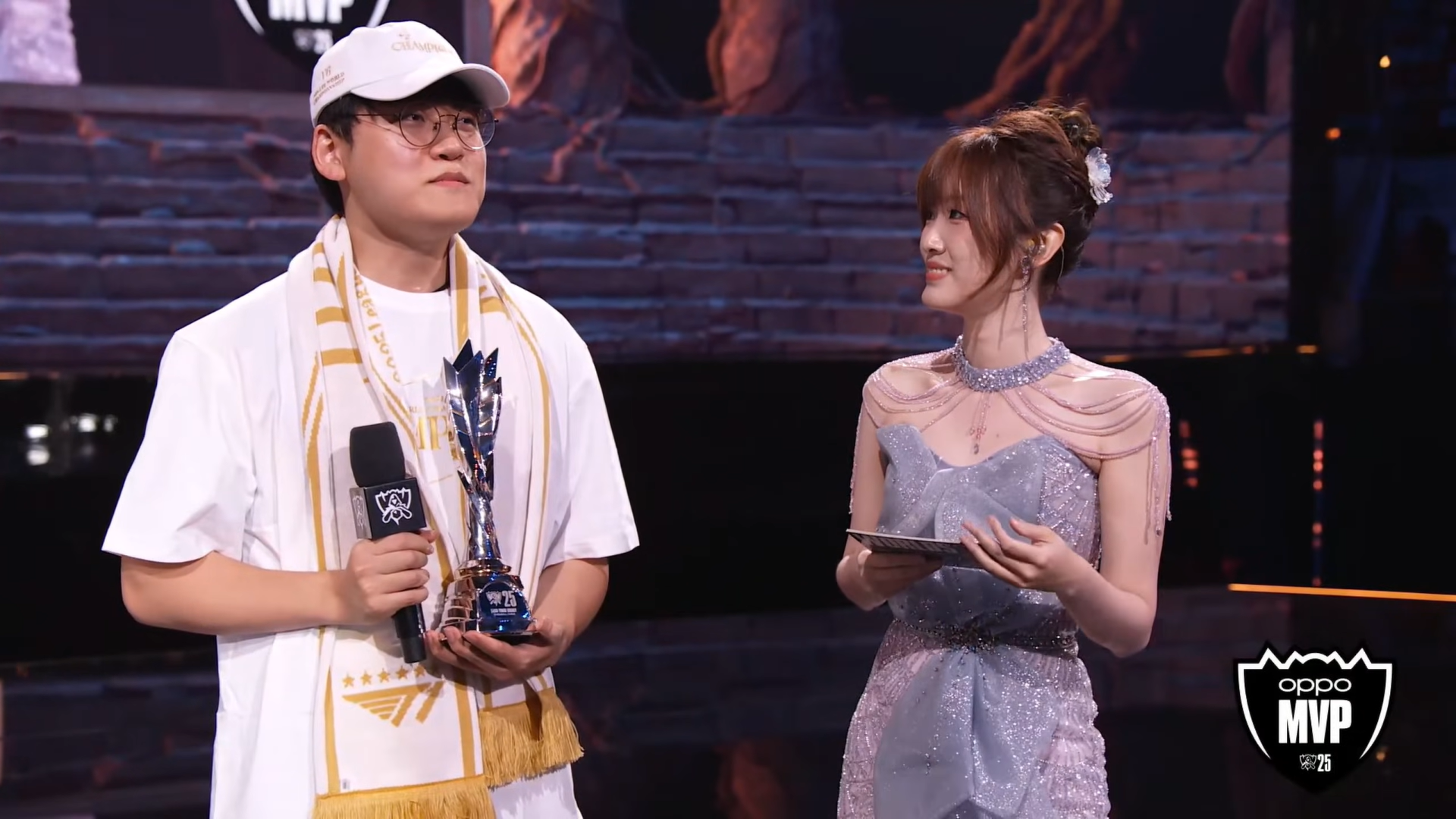 Faker cùng T1 lập cú hat-trick lịch sử tại CKTG 2025 - Ảnh 4.