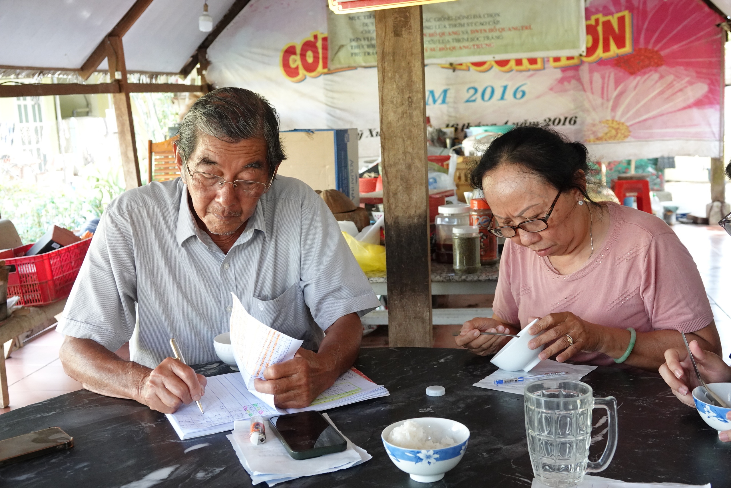 Vì sao Gạo Ông Cua ST25 ngon không loại gạo nào sánh được? - Ảnh 2.