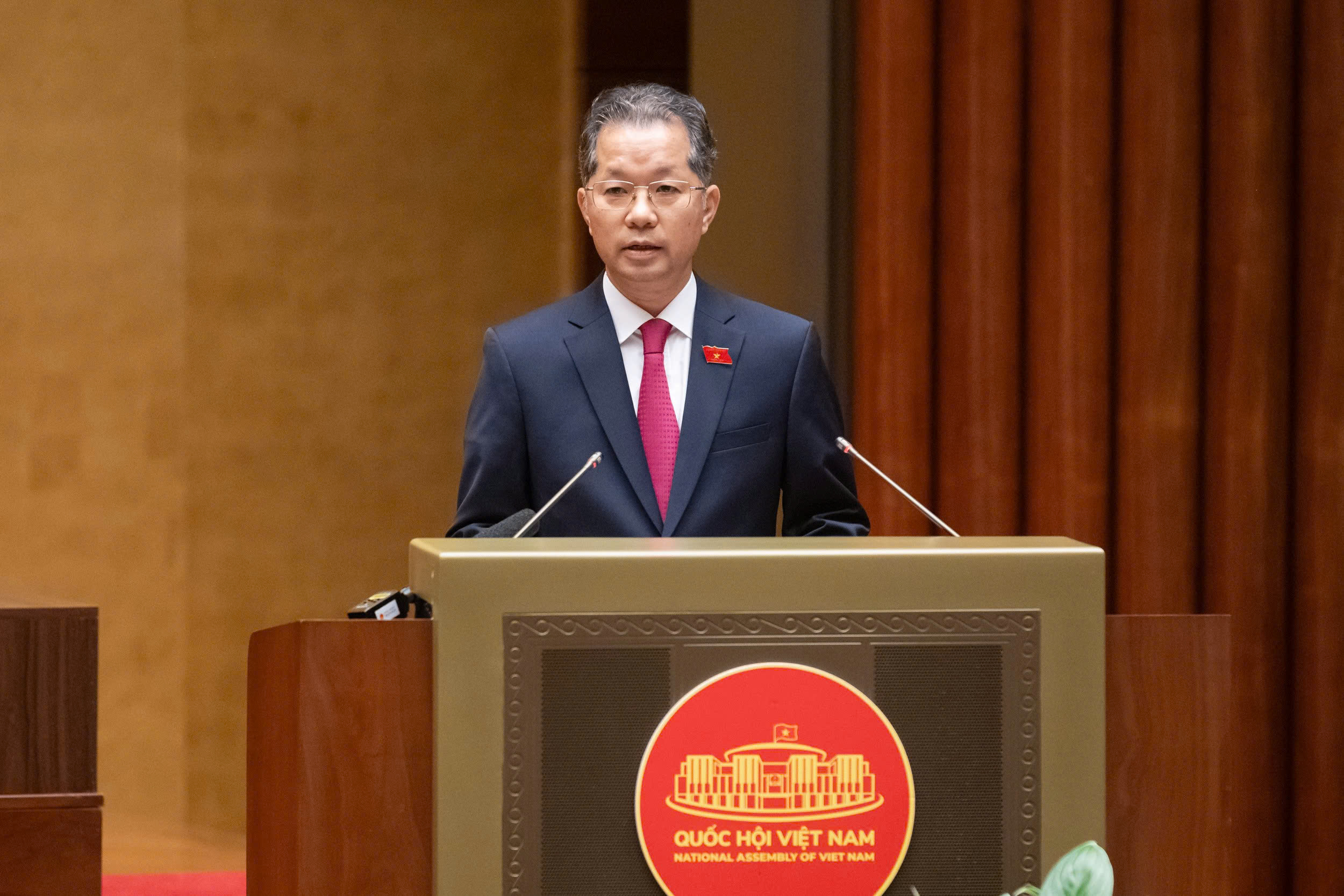 Nguyễn Văn Quảng - Ảnh 2.