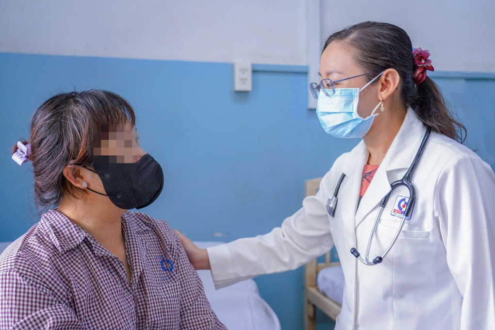 Hàng trăm người đi cấp cứu sau ăn bánh mì: Chưa thể kết luận do Salmonella - 2