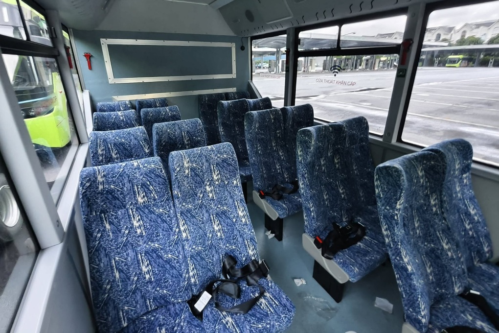 Ngắm thực tế xe buýt điện VinFast: 20 chỗ ngồi, nhiều công nghệ - 3