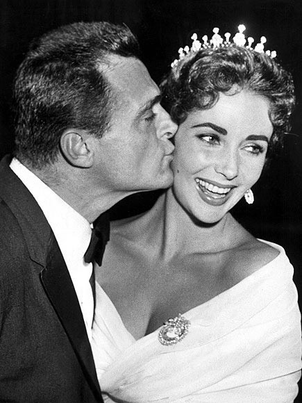 8 cuộc hôn nhân của huyền thoại Elizabeth Taylor - Ảnh 4.