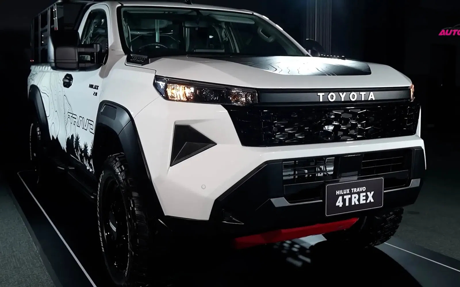 Toyota Hilux - Ảnh 3.