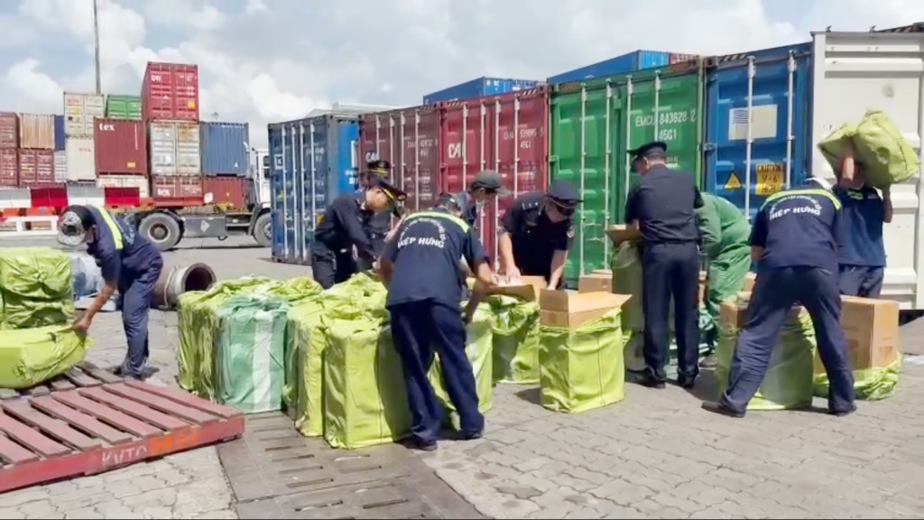 Buôn lậu thuốc lá điếu ngày càng tinh vi- Ảnh 6.