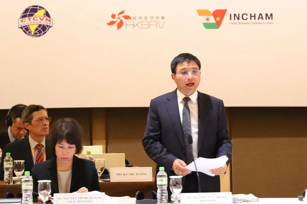 diễn đàn doanh nghiệp.jpg