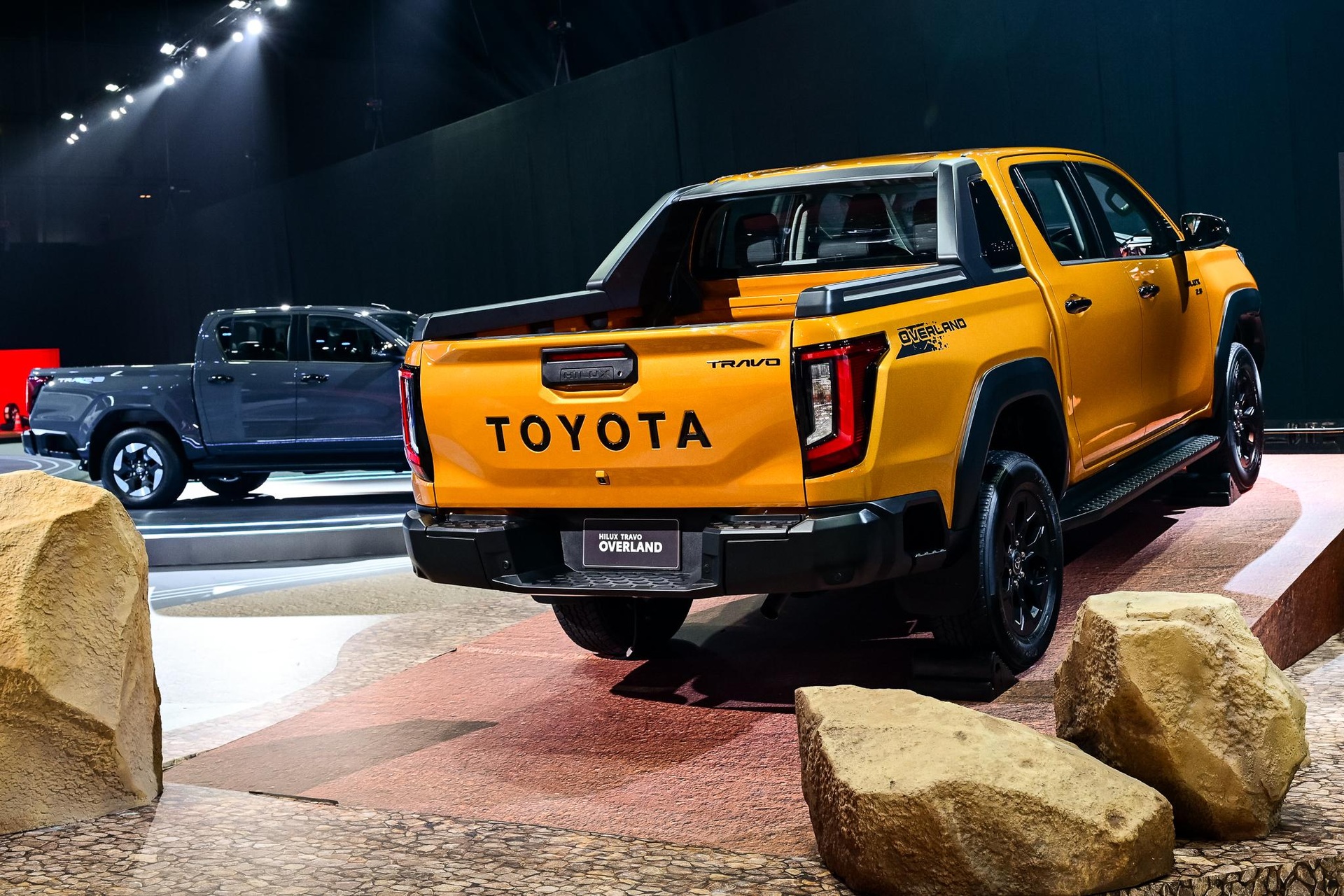 Toyota Hilux thế hệ mới về Việt Nam đầu năm 2026, gây khó cho Ford Ranger - 6