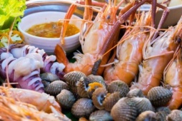 Thức ăn để qua đêm có gây ung thư?: 4 loại thực phẩm này, thà đổ bỏ cũng đừng ăn