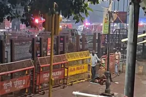 Hiện trường vụ xe nổ ở Delhi (Ấn Độ) tối 10-11. Ảnh: ANI