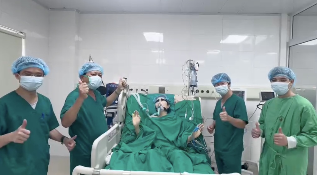 Bác sĩ chạy xô về Hà Nội, thành công 2 ca ghép phổi trong một ngày - 3