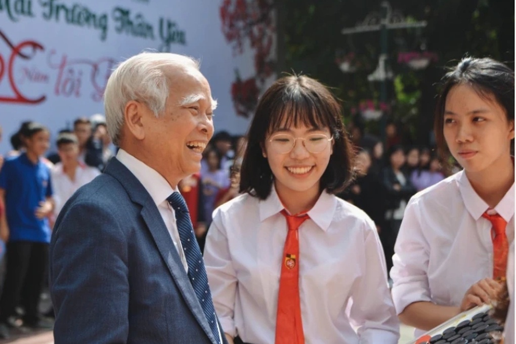 Cho thôi việc giáo viên dùng thước đánh học sinh: Không thể nói đánh nhẹ - 3