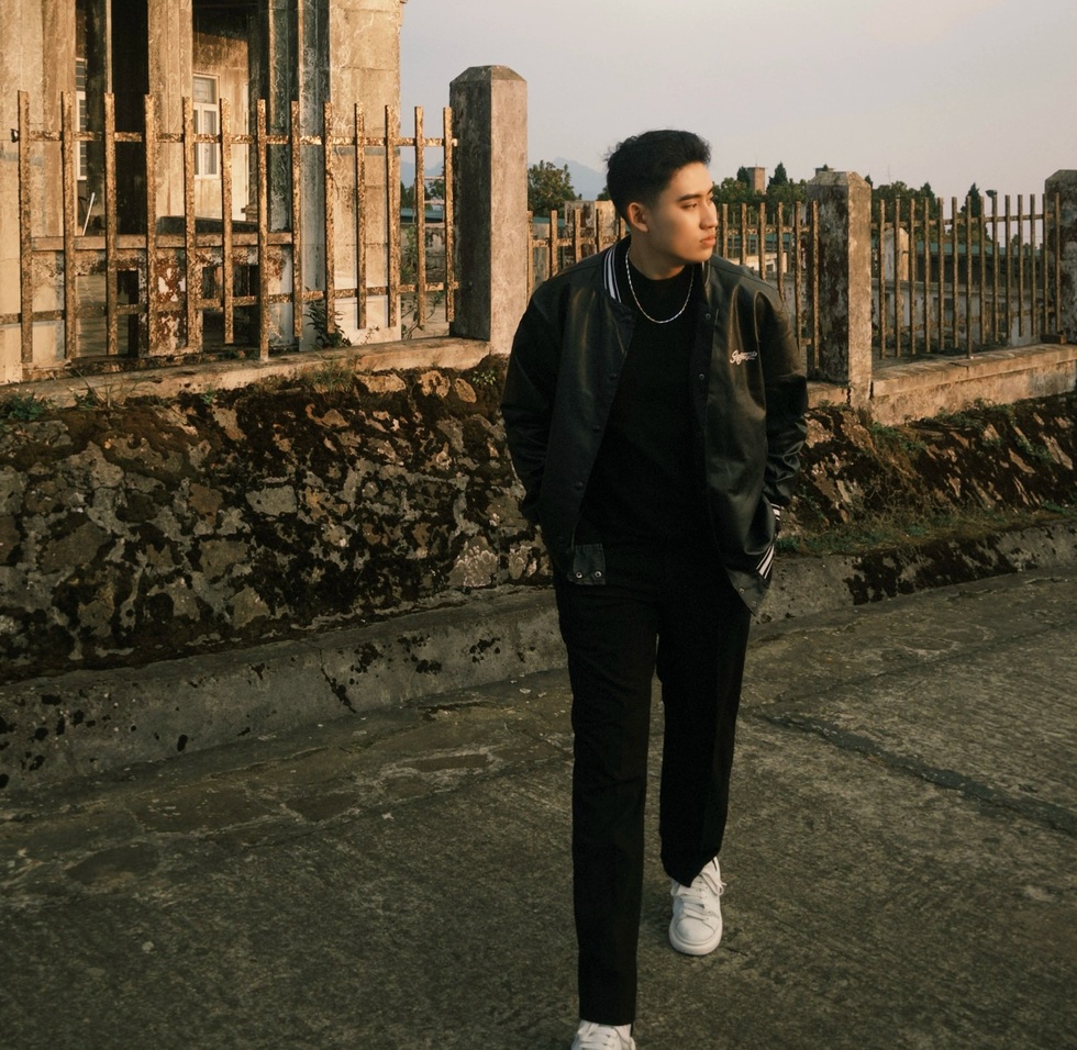 Thủ khoa tốt nghiệp Học viện An ninh với gần 80 danh hiệu khen thưởng - 8