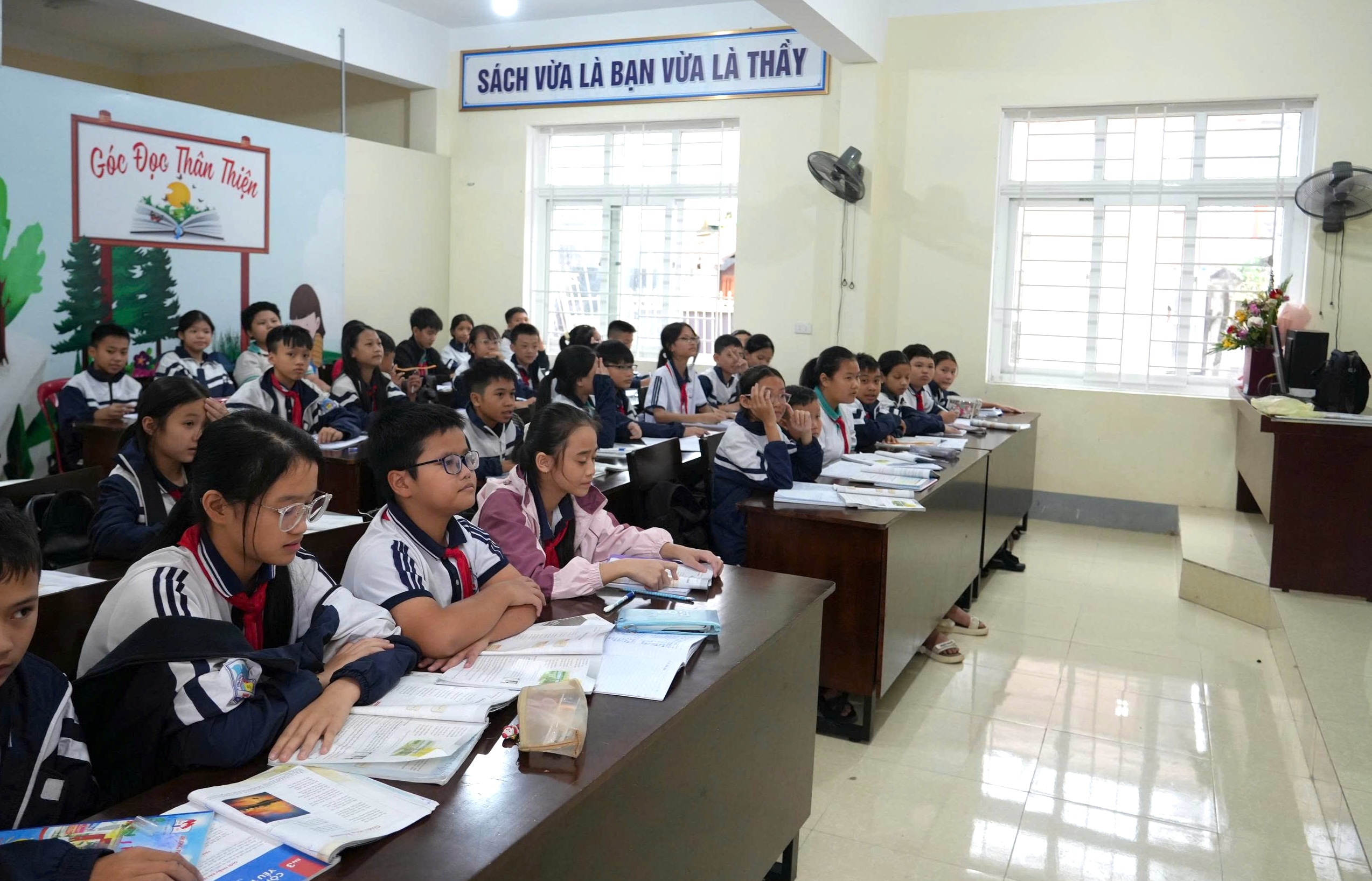 Nhà, trường xây xong để… 'đắp chiếu'- Ảnh 2.