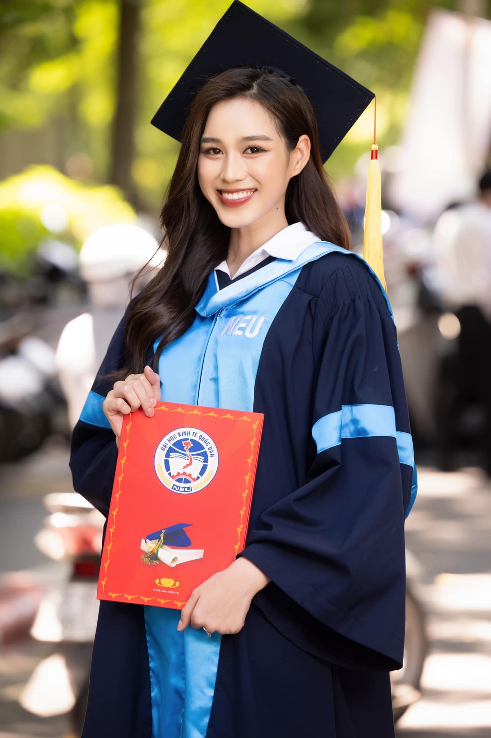 5 năm sau Hoa hậu Việt Nam: Đỗ Thị Hà lấy thiếu gia, hai á hậu giờ ra sao? - 4