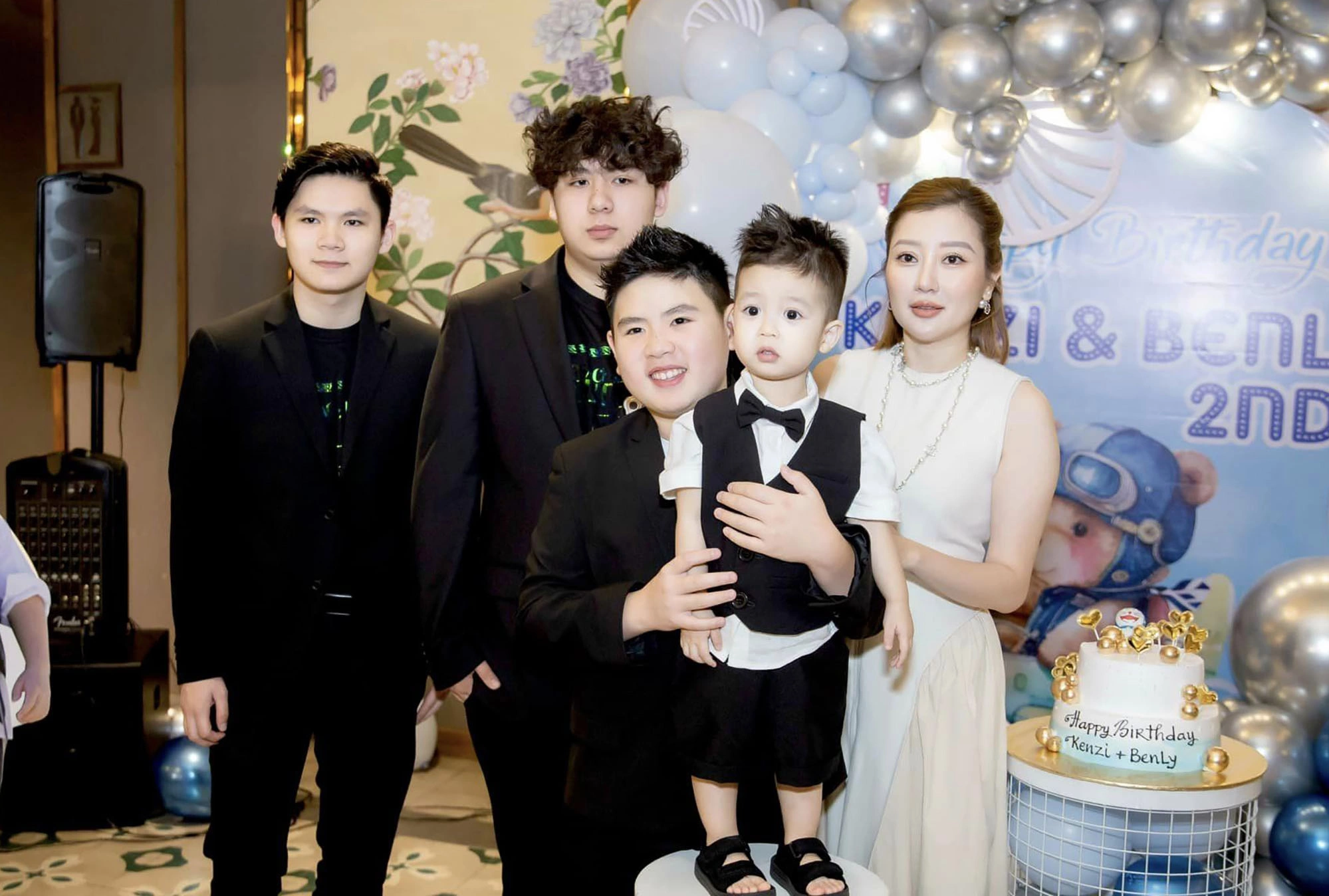 Nam ca sĩ sở hữu biệt thự 2.000 m2 ở Mỹ và Việt Nam: Ngoài 50 hôn nhân viên mãn bên vợ kém 17 tuổi- Ảnh 6.