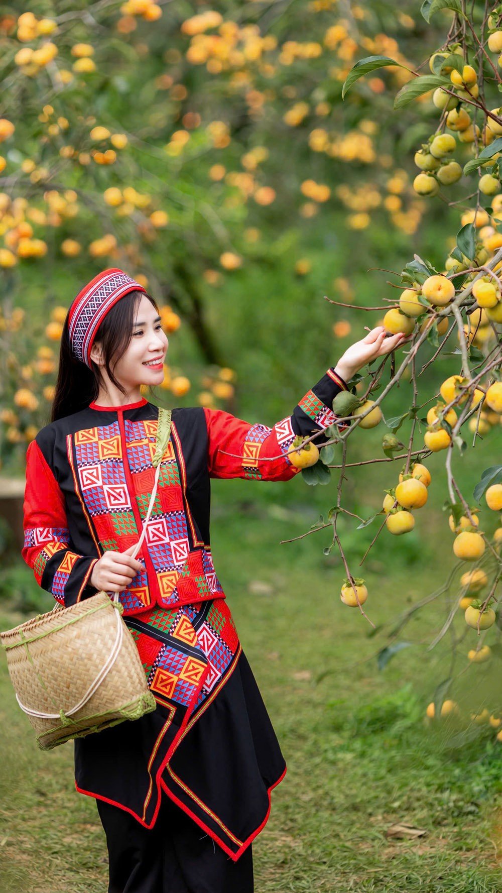 Mộc Châu mùa hồng chín, ai đến cũng ngẩn ngơ - 13