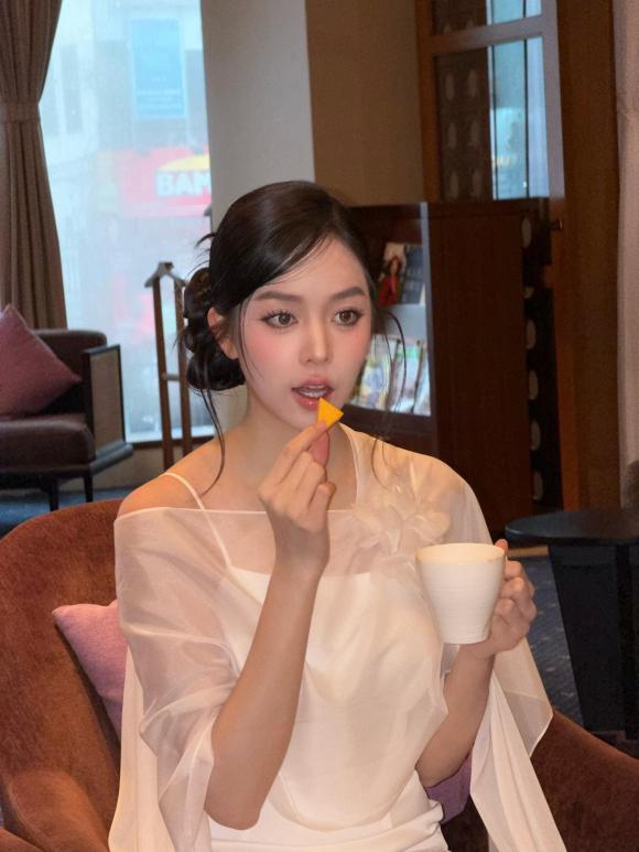 Sao Việt 12/11, tin sao việt mới nhất, sao việt