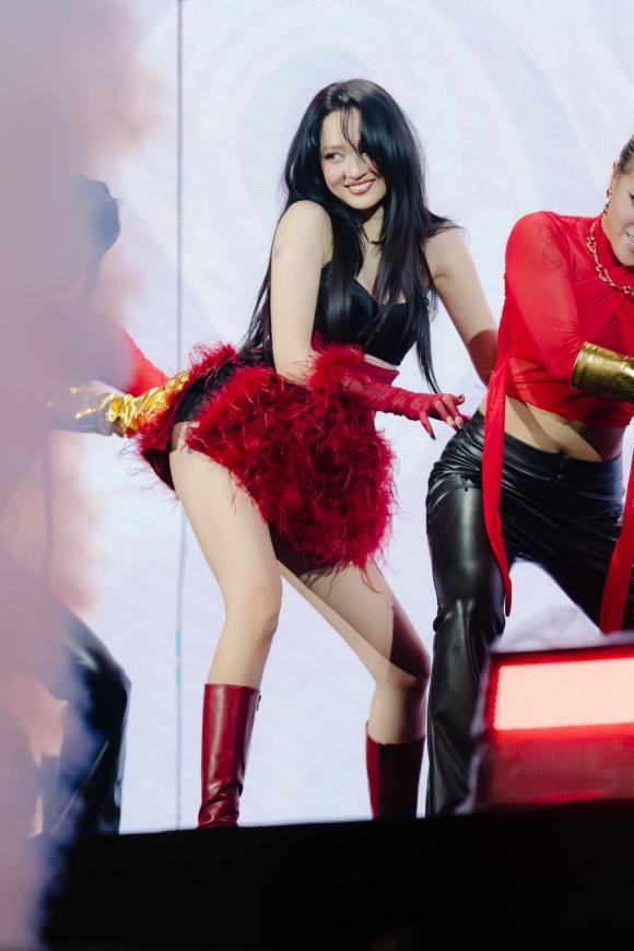 Sao Việt 12/11, tin sao việt mới nhất, sao việt