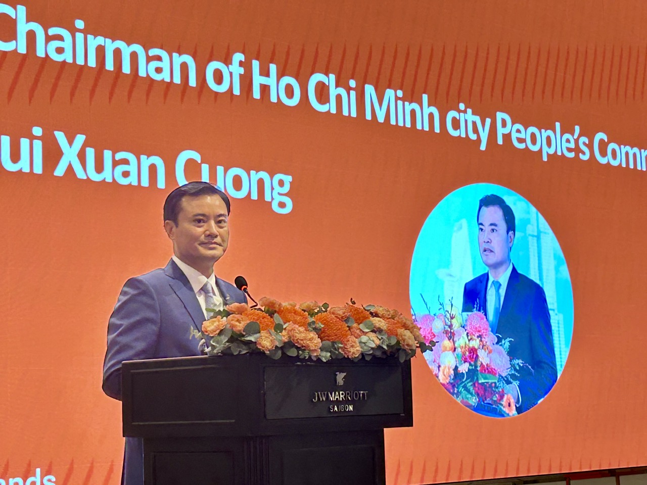 TP.HCM hướng đến cảng xanh, sân bay thông minh, trung tâm logistics số hóa 2 TP.HCM hướng đến cảng xanh, sân bay thông minh, trung tâm logistics số hóa - Ảnh 2.